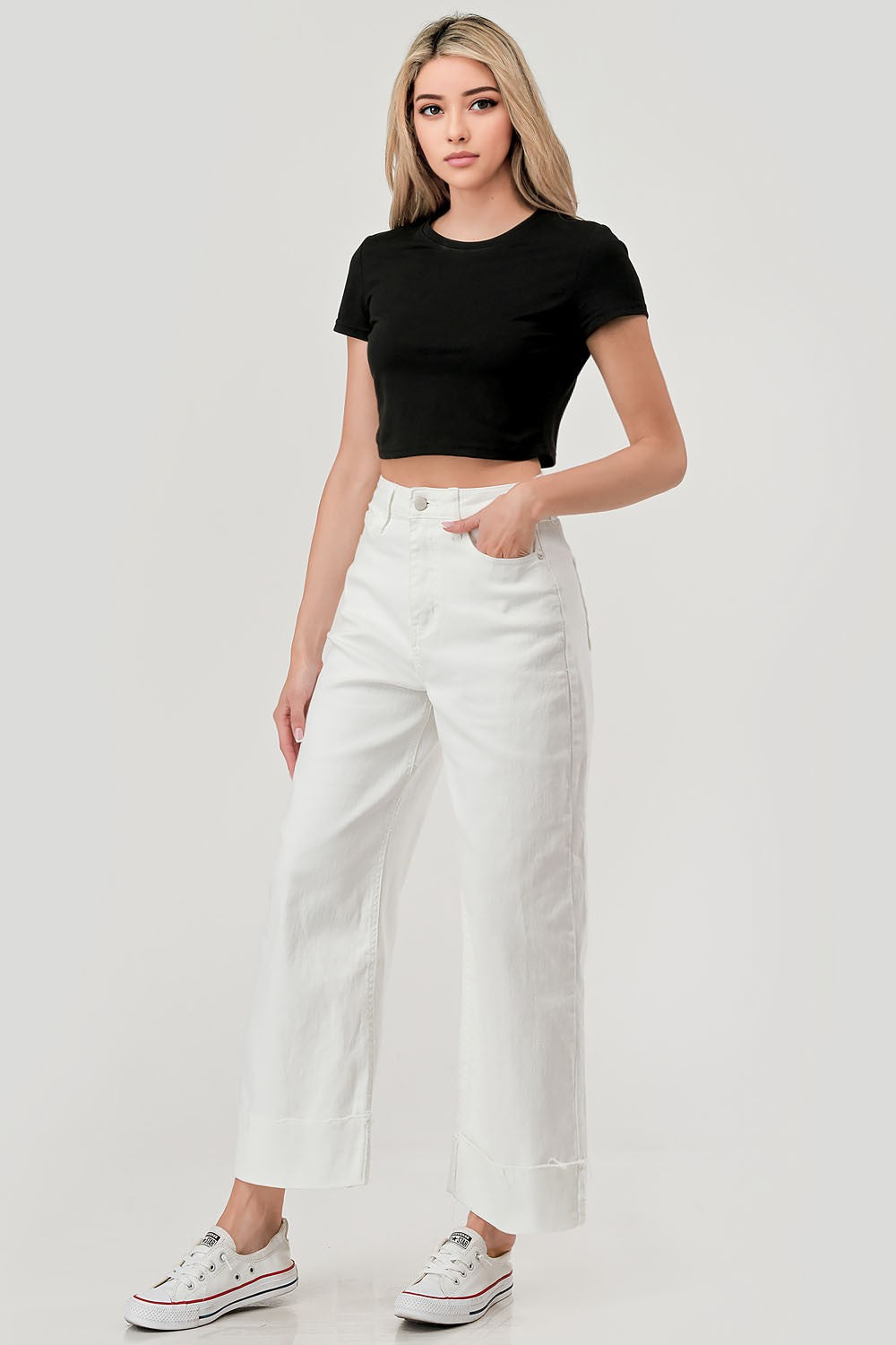 WIDE LEG JEANS WITH WIDE CUFF