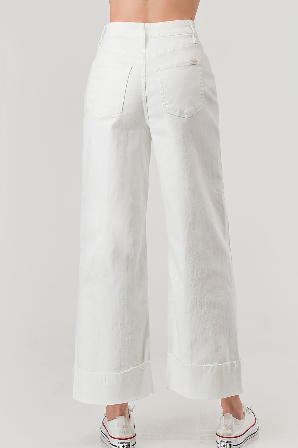 WIDE LEG JEANS WITH WIDE CUFF